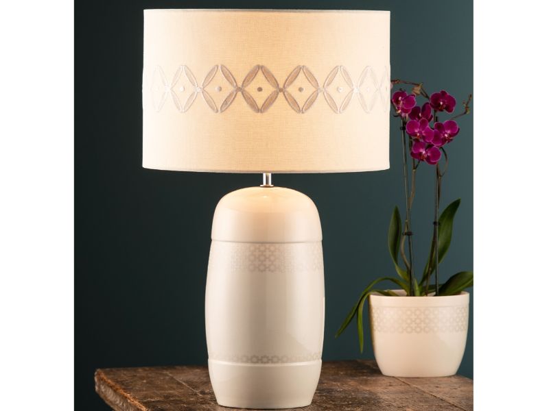 Daisy Dot Lamp