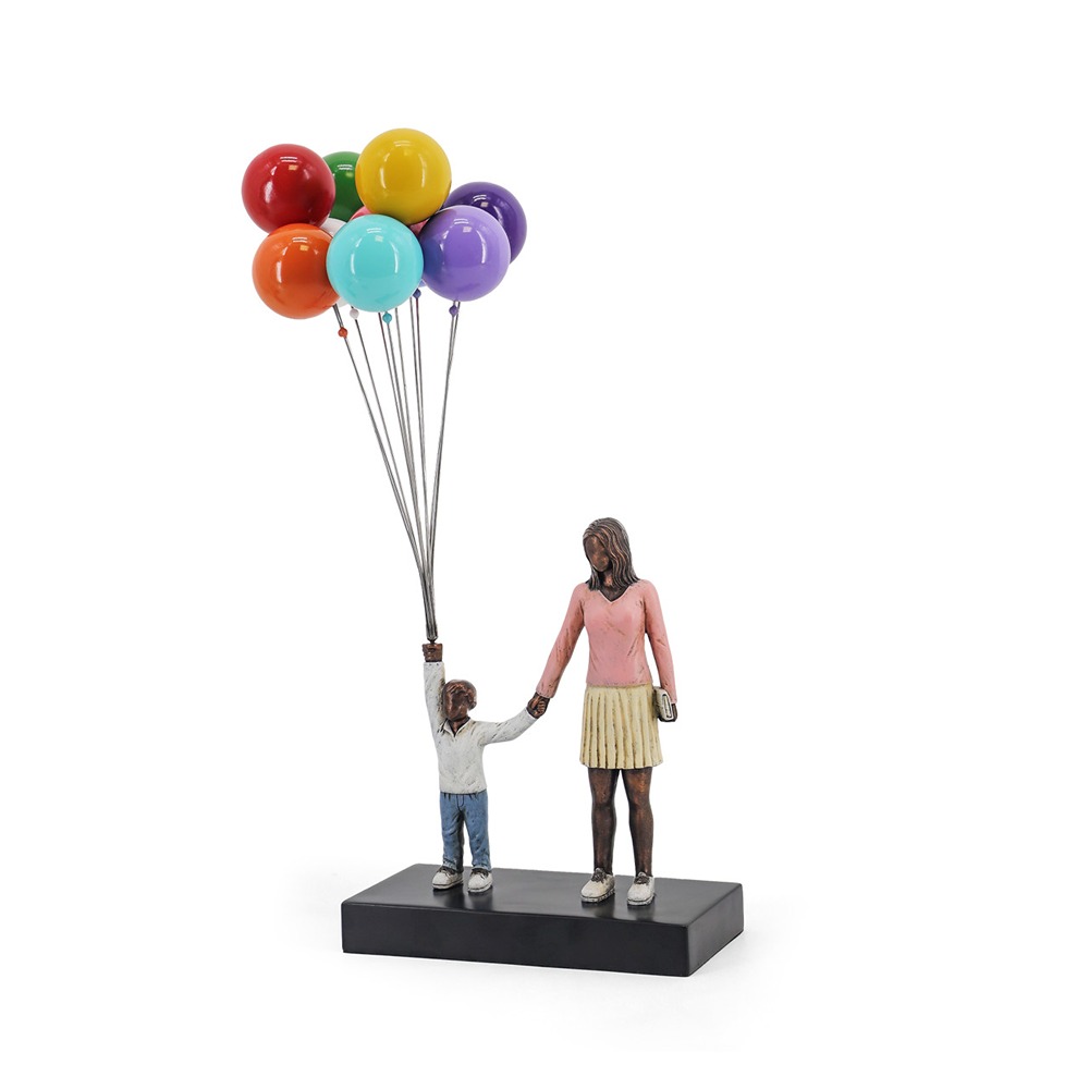 David McGlynn Sculpture – Mum & Boy ‘Grateful’