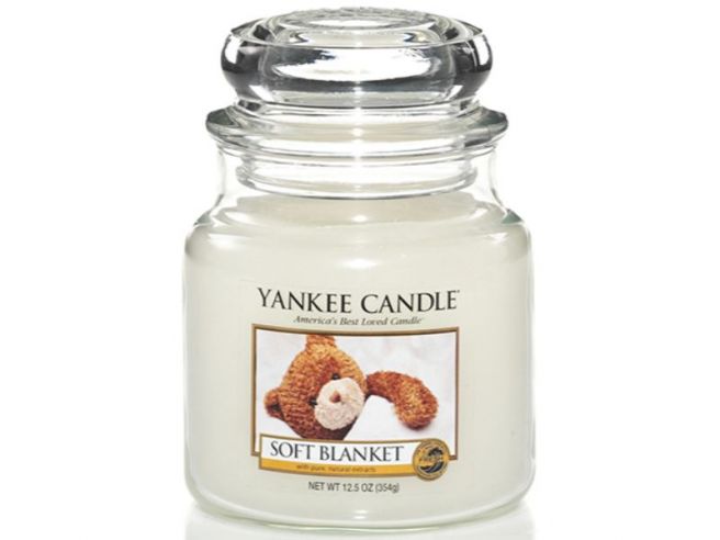 Buy YANKEE CANDLE MED JAR SOFT BLANKET YC online. Best prices