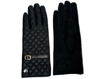 Quilted Buckle Boxed Gloves Black